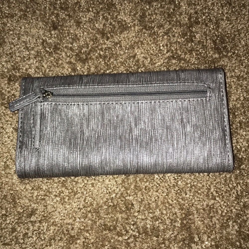 Brand new wallet with plenty of space